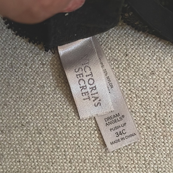 Victoria Secrets Dream Angels push-up bra 34c - Picture 4 of 4